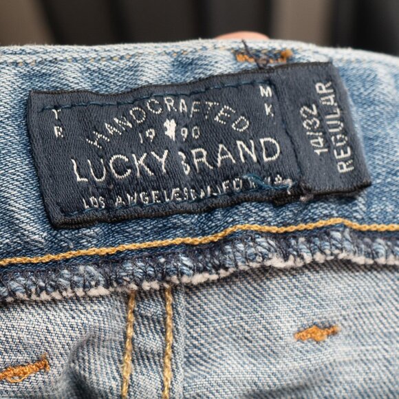 Lucky Brand Light wash Jeans Size 14x32length - Picture 3 of 3